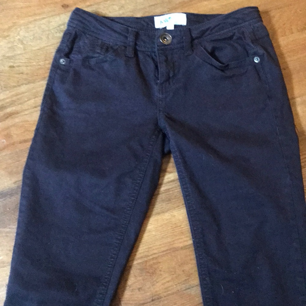 Jean capris by Jolt